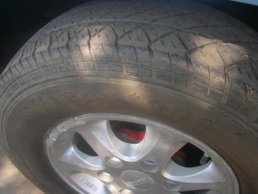 ขายนิสสัน บิ๊กเอ็ม หัวเดี๋ยวปี36 ล้อแมก มีแอร์ ภายนอกสีสวย ขายนิสสัน บิ๊กเอ็ม หัวเดี๋ยวปี36 ล้อแมก มีแอร์ ภายนอกสีสวย