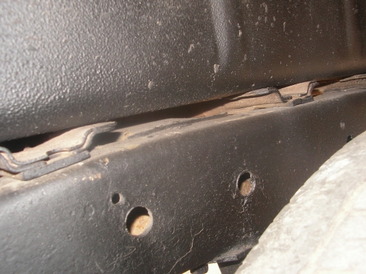 ขายนิสสัน บิ๊กเอ็ม หัวเดี๋ยวปี36 ล้อแมก มีแอร์ ภายนอกสีสวย ขายนิสสัน บิ๊กเอ็ม หัวเดี๋ยวปี36 ล้อแมก มีแอร์ ภายนอกสีสวย