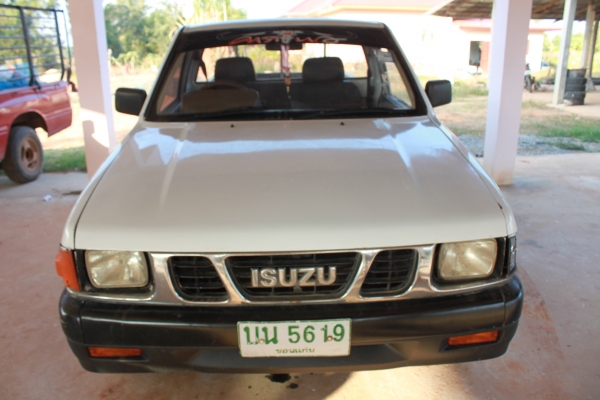 ขาย isuzu หัวเดียว ปี 35 95,000 บาท 0883116659 เอกสารพร้อมโอนค่ะ ขาย isuzu หัวเดียว ปี 35 95,000 บาท 0883116659 เอกสารพร้อมโอนค่ะ