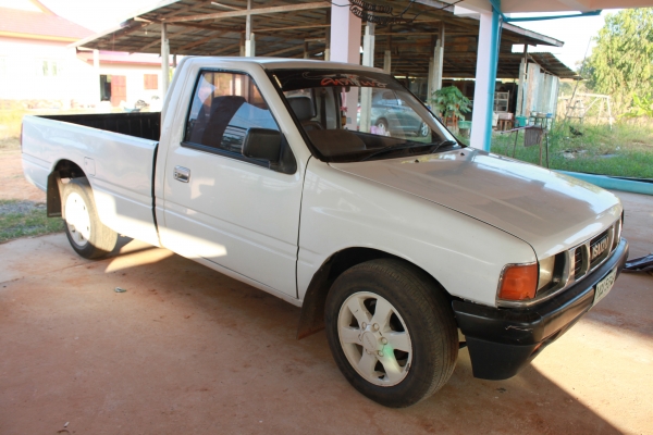 ขาย isuzu หัวเดียว ปี 35 95,000 บาท 0883116659 เอกสารพร้อมโอนค่ะ ขาย isuzu หัวเดียว ปี 35 95,000 บาท 0883116659 เอกสารพร้อมโอนค่ะ