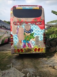 ขายรถบัส 40 ที่นั่ง ขายพร้อมสายวิ่งกับโรงงานได้เลย 600000 บาท ขายตามสภาพ 081-9344060