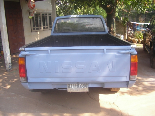 ขายนิสสัน บิ๊กเอ็ม หัวเดี๋ยวปี36 ล้อแมก มีแอร์ ภายนอกสีสวย ขายนิสสัน บิ๊กเอ็ม หัวเดี๋ยวปี36 ล้อแมก มีแอร์ ภายนอกสีสวย