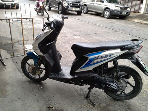 Icon ปี 51 ล้อแม็ก รถบ้าน สภาพสวย เดิม เครื่องแน่นมาก ภาษี พรบ.ต่อถึงปีหน้า เอกสารครบ Icon ปี 51 ล้อแม็ก รถบ้าน สภาพสวย เดิม เครื่องแน่นมาก ภาษี พรบ.ต่อถึงปีหน้า เอกสารครบ