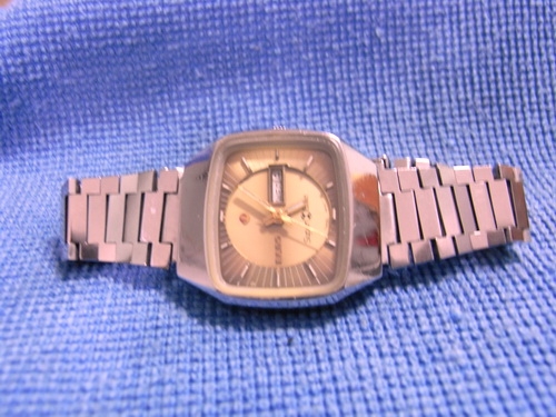 6พ.ย.56((น้าเล็ก)) นำเสนอนาฬิกาข้อมือ หลายเรือน 6พ.ย.56((น้าเล็ก)) นำเสนอนาฬิกาข้อมือ หลายเรือน