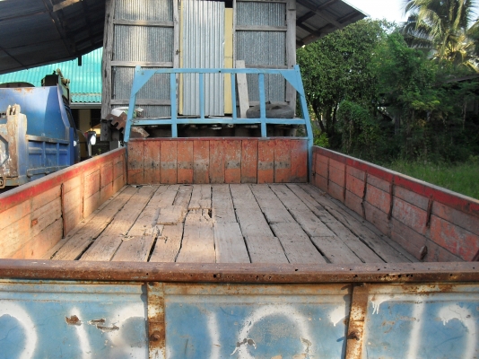 ขายกระบะบรรทุก รถหกล้อ