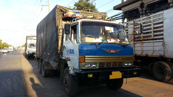 รถบรรทุก 10 ล้อ ยี่้ห้อ HINO 168 แรงม้า ติดแก๊ส NGV 8 ถัง ลักษณะถังยืน รถบรรทุก 10 ล้อ ยี่้ห้อ HINO 168 แรงม้า ติดแก๊ส NGV 8 ถัง ลักษณะถังยืน
