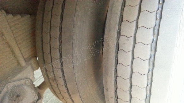 รถบรรทุก 10 ล้อ ยี่ห้อ HINO 180 แรงม้า ติดแก๊ส NGV 8 ถัง ลักษณะถังยืน