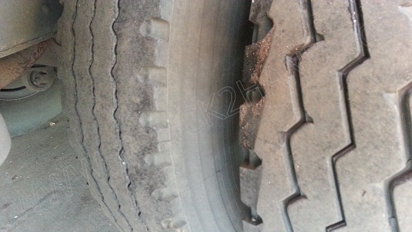 รถบรรทุก 10 ล้อ ยี่ห้อ HINO 180 แรงม้า ติดแก๊ส NGV 8 ถัง ลักษณะถังยืน