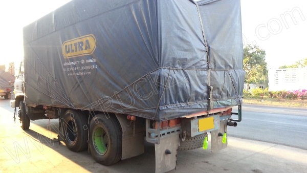 รถบรรทุก 10 ล้อ ยี่ห้อ HINO 180 แรงม้า ติดแก๊ส NGV 8 ถัง ลักษณะถังยืน