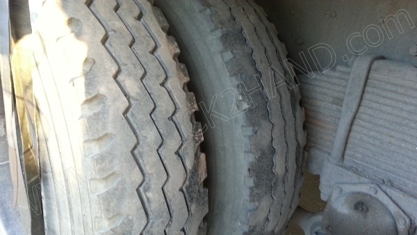 รถบรรทุก 10 ล้อ ยี่ห้อ HINO 180 แรงม้า ติดแก๊ส NGV 8 ถัง ลักษณะถังยืน