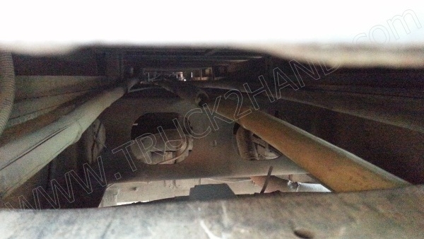 รถบรรทุก 10 ล้อ ยี่ห้อ HINO 180 แรงม้า ติดแก๊ส NGV 8 ถัง ลักษณะถังยืน