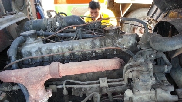 รถบรรทุก 10 ล้อ ยี่ห้อ HINO 180 แรงม้า ติดแก๊ส NGV 8 ถัง ลักษณะถังยืน