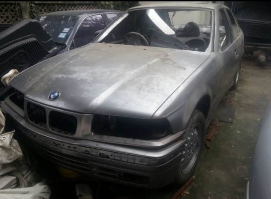 ขายซาก BMW 318i ถูกๆ