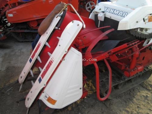 รถเกี่ยวข้าวเดินตาม รหัสสินค้า :13001479 YANMAR รุ่น :CA65V www.nihonmono.com