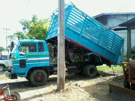 รถบรรทุก 6ล้อดั๊มพ์ ยี่้ห้อ ISUZU 110แรง