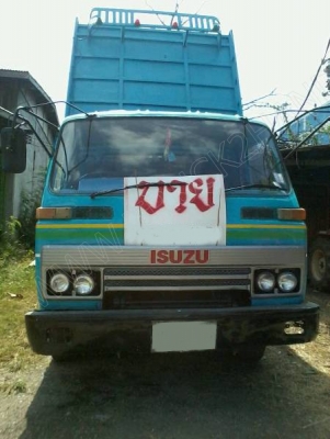 รถบรรทุก 6ล้อดั๊มพ์ ยี่้ห้อ ISUZU 110แรง