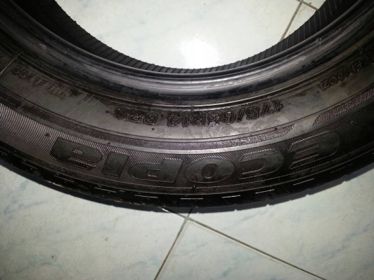 ขายยาง BRIDGESTONE Ecopia 175/65/14 ป้ายแดง น้อง ๆ มือ1 ชุดละ 6,000 บาท