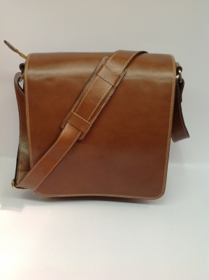 กระเป๋าหนังแท้ series 02