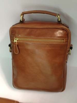 กระเป๋าหนังแท้ series 03