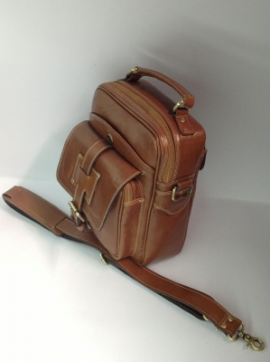 กระเป๋าหนังแท้ series 03