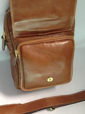 กระเป๋าหนังแท้ series 03