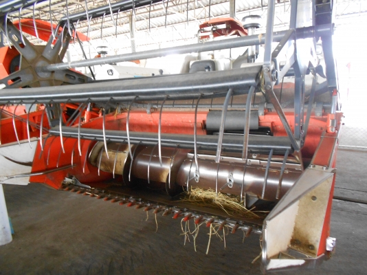 ขายรถเกี่ยวนวดข้าว คูโบต้า DC-60 สภาพสวย ขายรถเกี่ยวนวดข้าว คูโบต้า DC-60 สภาพสวย