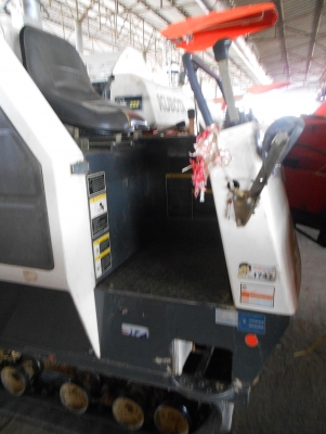 ขายรถเกี่ยวนวดข้าว คูโบต้า DC-60 สภาพสวย ขายรถเกี่ยวนวดข้าว คูโบต้า DC-60 สภาพสวย