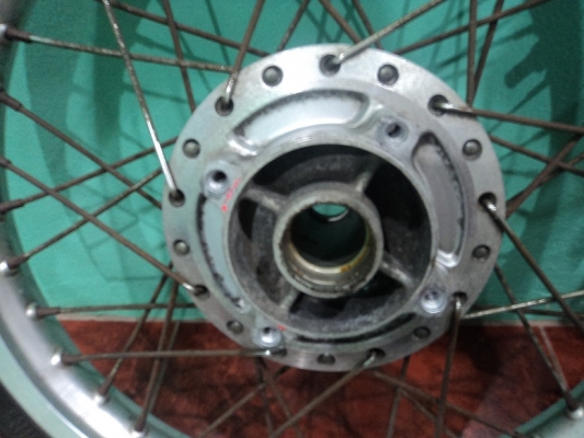 ขายล้อเนียม DID 17 1.60กับ ดุม KR