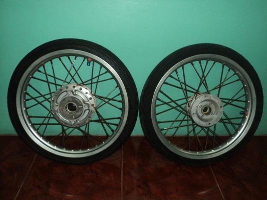 ขายล้อเนียม DID 17 1.60กับ ดุม KR