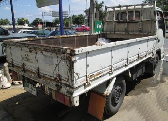 ขายด่วน รถบรรทุกขนาด4 ล้อ สภาพ80 \%