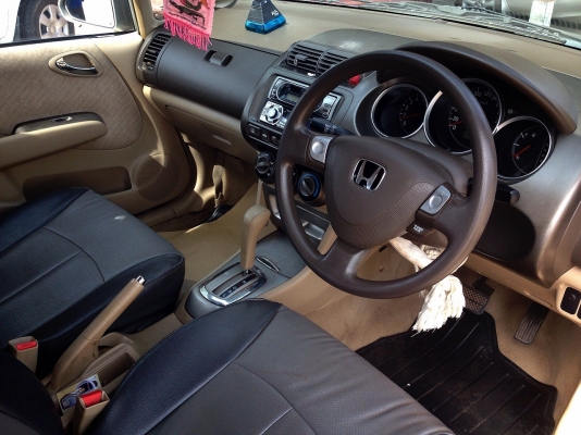 **233,000 บ.ต่อรอง**ขายรถเก๋งสภาพดีราคาเบาๆ HONDA CITY i-DSI 1.5 AT ปี 48/05 หน้า-หลังเดิมบางๆ เครื่องเดิมเกียร์เดิมไม่เคยติดแก๊ส  ภายในสวยคอนโซลครบ แอร์ พ.พาวเวอร์ กระจกไฟฟ้า CD-MP3 กุญแจรีโมท พร้อมใช้ งาน เอกสารครบ !!!ยอดจัดเต็ม ราคาต่อรองได้เด้อ พี่น้อ