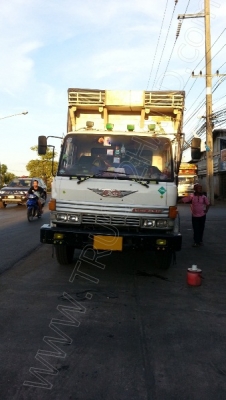 รถบรรทุก 10 ล้อยี่ห้อ HINO 180 แรงม้า ติดแก๊ส NGV 8 ถัง ลักษณะถังยืน รถบรรทุก 10 ล้อยี่ห้อ HINO 180 แรงม้า ติดแก๊ส NGV 8 ถัง ลักษณะถังยืน