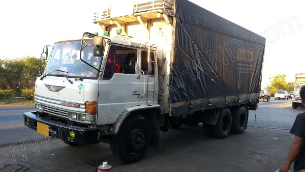 รถบรรทุก 10 ล้อยี่ห้อ HINO 180 แรงม้า ติดแก๊ส NGV 8 ถัง ลักษณะถังยืน รถบรรทุก 10 ล้อยี่ห้อ HINO 180 แรงม้า ติดแก๊ส NGV 8 ถัง ลักษณะถังยืน