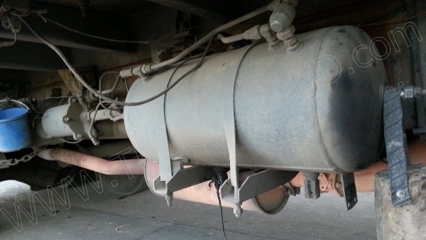 รถบรรทุก 10 ล้อยี่ห้อ HINO 180 แรงม้า ติดแก๊ส NGV 8 ถัง ลักษณะถังยืน รถบรรทุก 10 ล้อยี่ห้อ HINO 180 แรงม้า ติดแก๊ส NGV 8 ถัง ลักษณะถังยืน