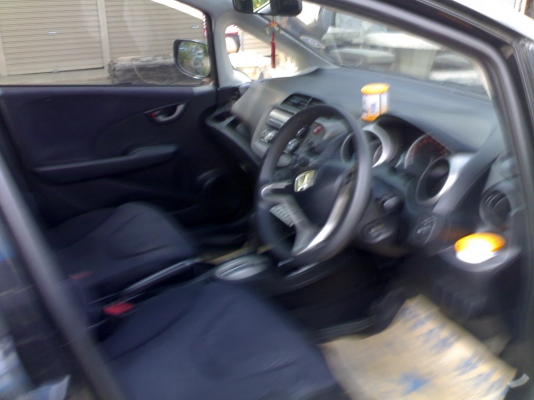 ขาย JAZZ ปี2009 เกียร์ออโต้ รถมือเดียวป้ายแดง วิ่ง99000KM