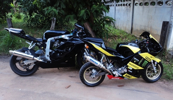 ขายแลกเทริน KSR ปี53 ลาย5.5 แต่งGP รถใหม่กริ๊บวิ่ง8พันโล แต่งหมดเยอะ