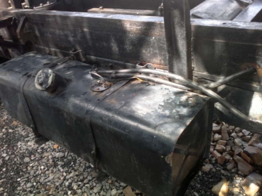 รถอิซูซุ 6 ล้อดั๊ม  85 แรงม้า