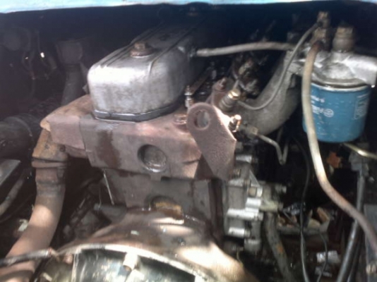 รถอิซูซุ 6 ล้อดั๊ม  85 แรงม้า