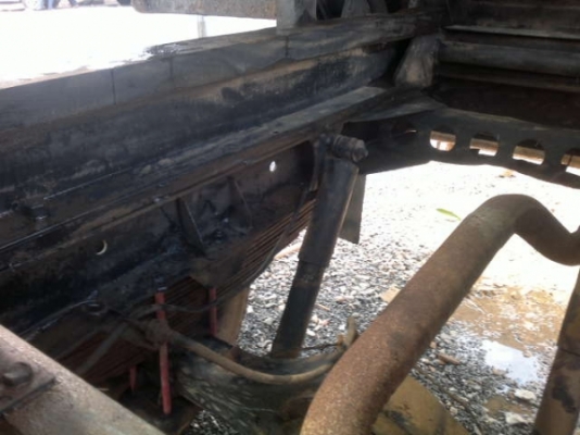 รถอิซูซุ 6 ล้อดั๊ม  85 แรงม้า