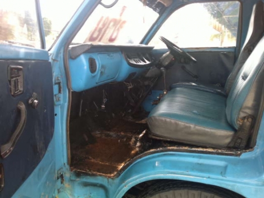 รถอิซูซุ 6 ล้อดั๊ม  85 แรงม้า