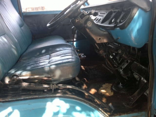 รถอิซูซุ 6 ล้อดั๊ม  85 แรงม้า