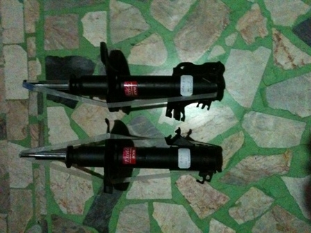 โช้คอัพ KYB ใส่Cefiro A33 คู่หน้า ของใหม่ขายถูก