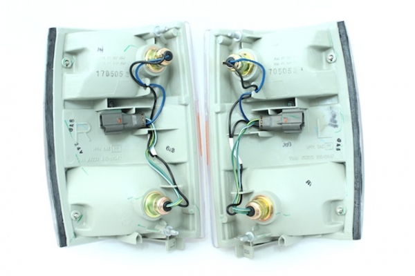 ไฟมุุม อีซูซุ NPR NKR หัวการ์ตูน แท้!!  คู่ละ