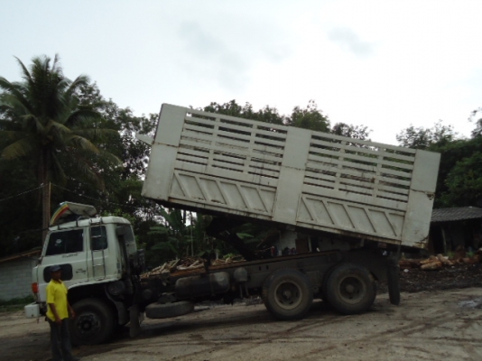 10ล้อ2เพลาดั้มรั้วสูง HINO 10ล้อ2เพลาดั้มรั้วสูง HINO