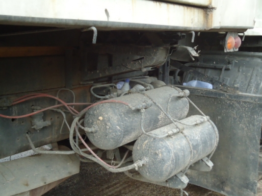 10ล้อ2เพลาดั้มรั้วสูง HINO 10ล้อ2เพลาดั้มรั้วสูง HINO