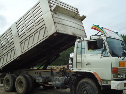 10ล้อ2เพลาดั้มรั้วสูง HINO 10ล้อ2เพลาดั้มรั้วสูง HINO