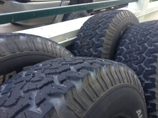 ขายยาง BF All 285/75/16 ปี 06 ดอกเยอะใช้ได้อีกนาน