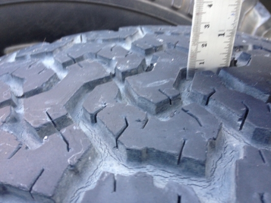 ขายยาง BF All 285/75/16 ปี 06 ดอกเยอะใช้ได้อีกนาน