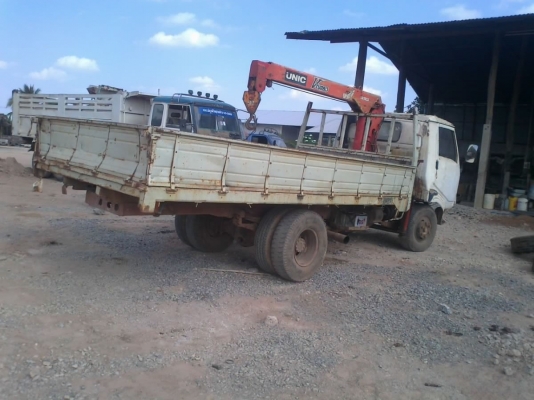 km310 เครื่อง100 6 สูบ หกล้อติดเครน 2 ตัน 2 ปลอก ทะเบียน ม79 km310 เครื่อง100 6 สูบ หกล้อติดเครน 2 ตัน 2 ปลอก ทะเบียน ม79