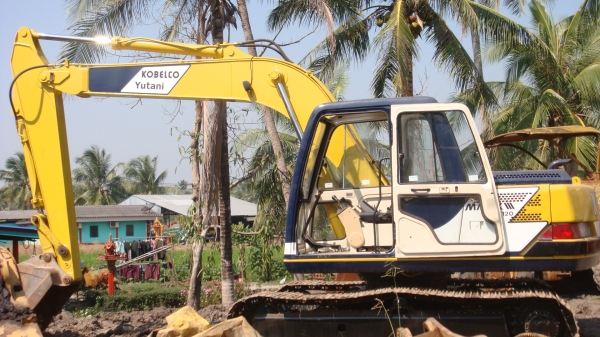 ขายรถแบคโฮ kobelco 120 mark 3 ฟิตใหม่หมด ไฟฟ้าตัด พร้อมใช้งาน ต่อรองได้